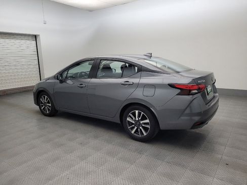 Used 2025 Nissan Versa SV FWD image 3