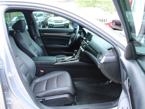 Used 2019 Honda Accord Sport image 26