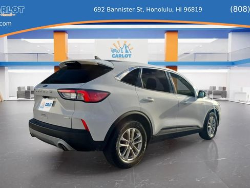 Used 2020 Ford Escape SE FWD image 2