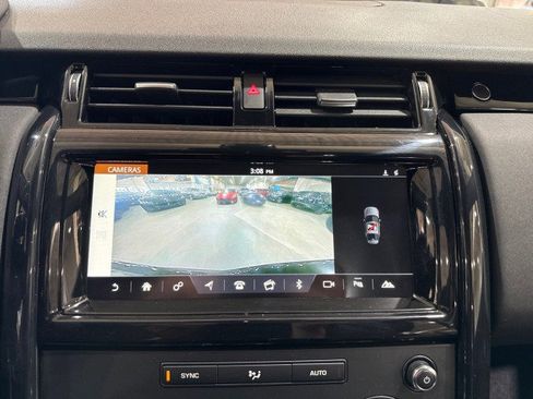 Used 2018 Land Rover Discovery SE image 88