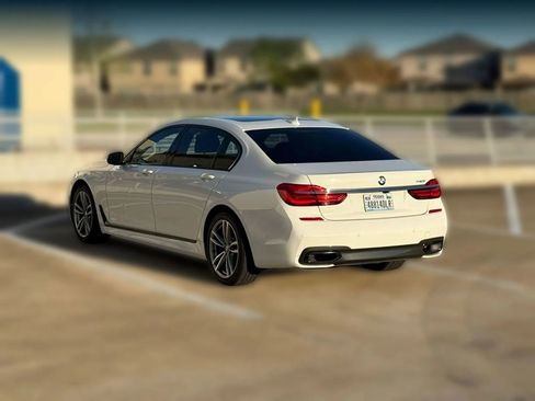 Used 2016 BMW 740i RWD image 6