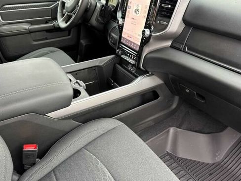 New 2026 RAM 2500 Big Horn AWD/4WD image 12