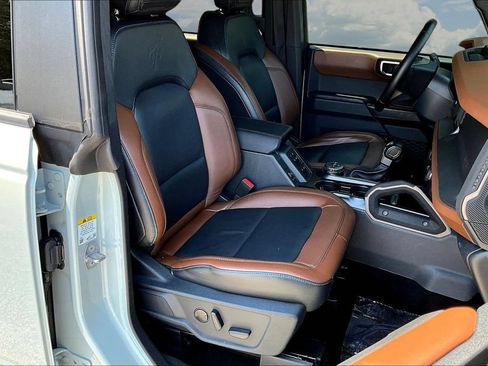 Certified 2024 Ford Bronco Outer Banks AWD/4WD image 31