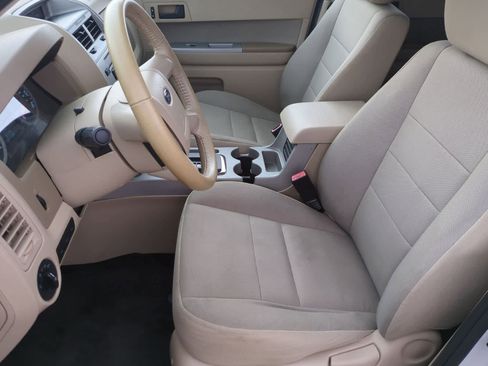 Used 2012 Ford Escape XLT FWD image 16