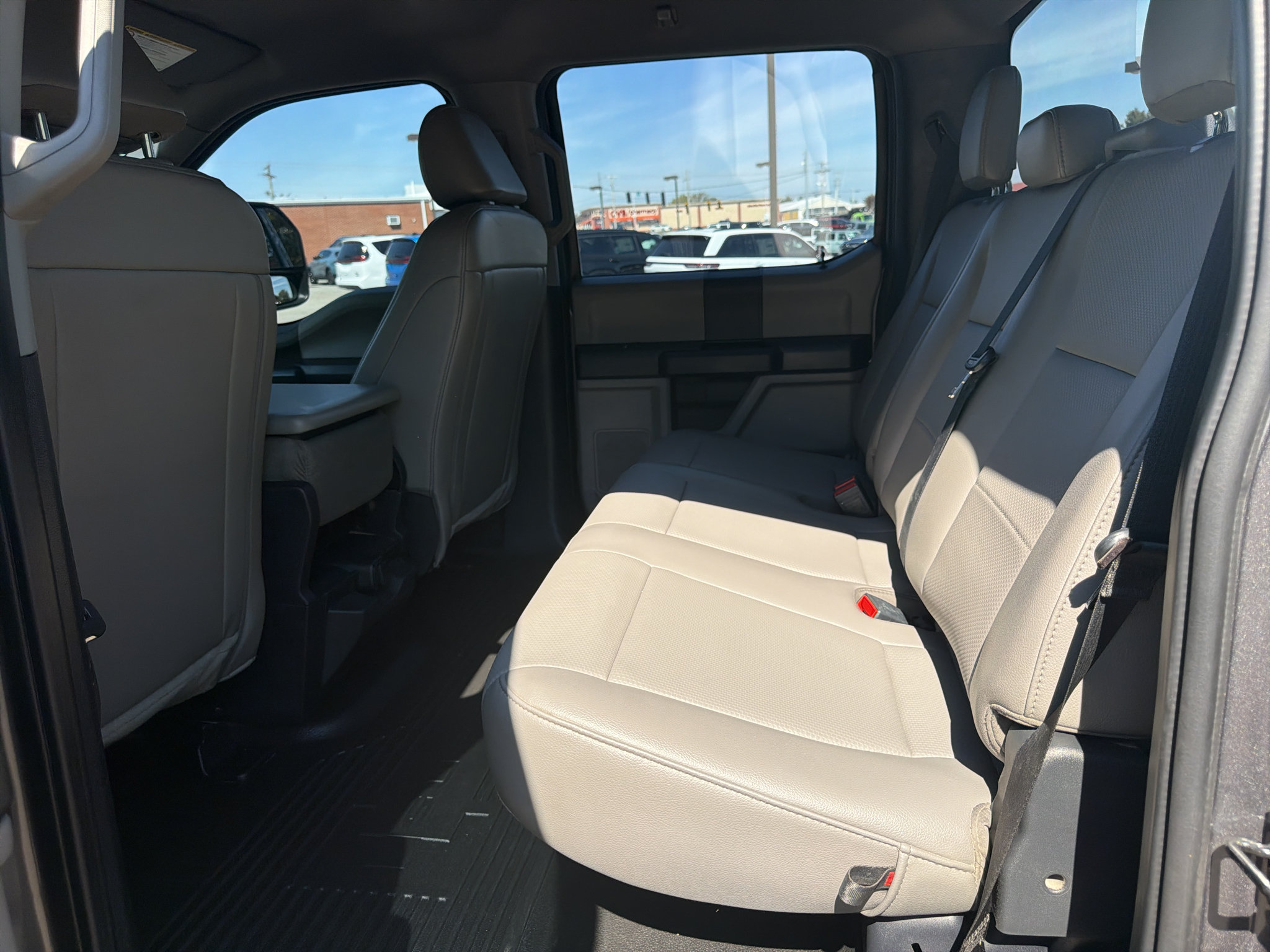 Used 2022 Ford F250 XL w/ Power Equipment Group AWD/4WD image 26