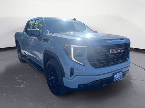 Used 2024 GMC Sierra 1500 Elevation AWD/4WD image 4