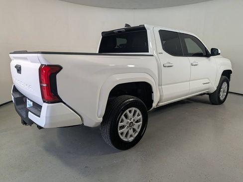Used 2025 Toyota Tacoma SR5 RWD image 8