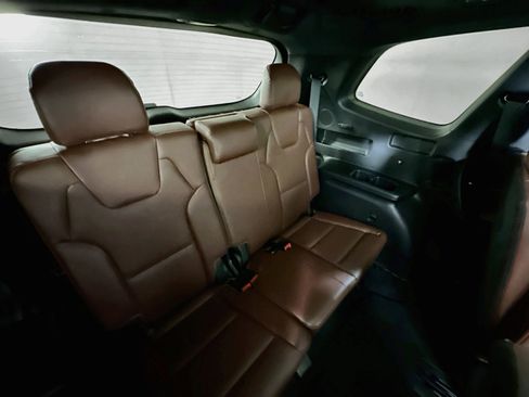 Used 2024 Kia Telluride SX Prestige AWD/4WD image 30