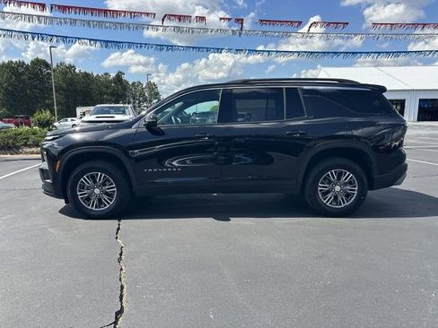 Certified 2025 Chevrolet Traverse LT FWD image 5