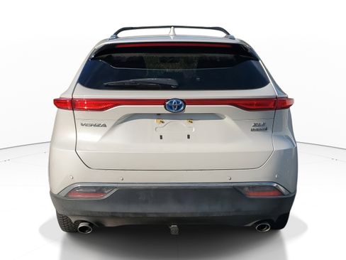 Certified 2021 Toyota Venza XLE w/ Softex Package image 5