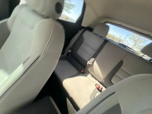 Used 2022 Chevrolet TrailBlazer LT FWD image 18