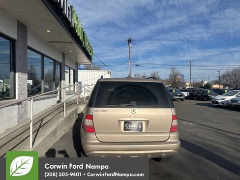 Used 2002 Mercedes-Benz ML 320 4MATIC image 6