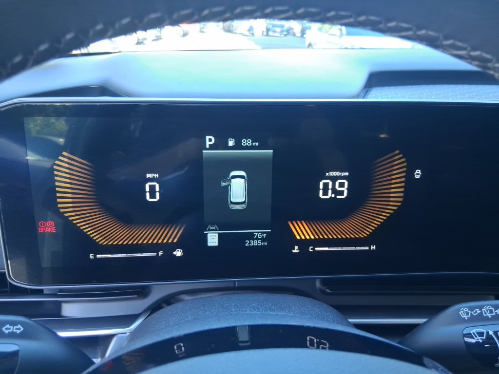 Certified 2026 Kia Carnival FWD image 12