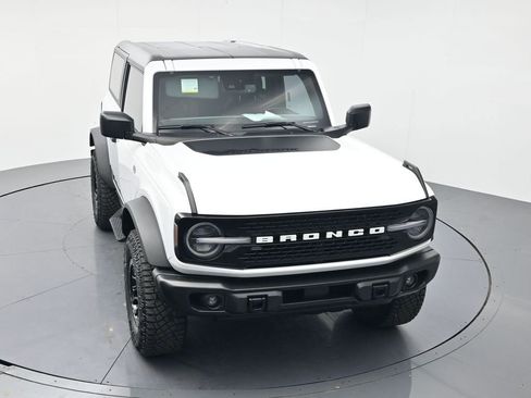 Used 2023 Ford Bronco Wildtrak AWD/4WD image 32