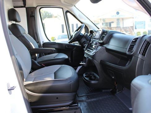 Used 2025 RAM ProMaster 3500 w/ Convenience Group FWD image 28