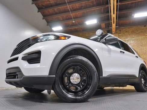 Used 2021 Ford Explorer 4WD Police Interceptor image 3