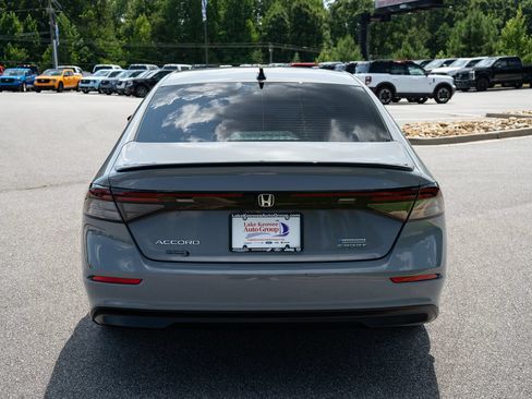 Used 2023 Honda Accord Sport image 8