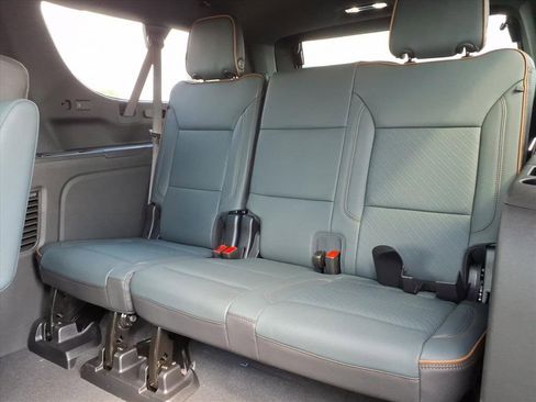 New 2026 GMC Yukon XL AT4 w/ AT4 Premium Package image 15