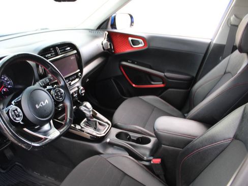 Used 2022 Kia Soul Turbo FWD image 19