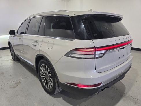 Used 2020 Lincoln Aviator Reserve w/ Equipment Group 201A image 2