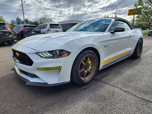 Used 2020 Ford Mustang GT Premium RWD image 4