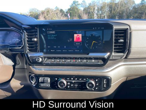 Used 2023 Chevrolet Silverado 1500 LTZ image 17