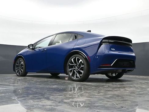 Used 2024 Toyota Prius Prime Premium FWD image 40