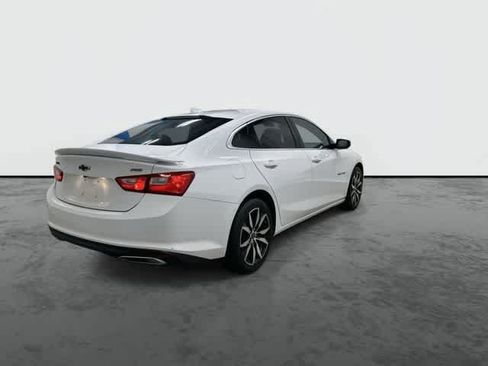 Used 2022 Chevrolet Malibu RS FWD image 3