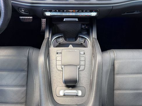 Certified 2024 Mercedes-Benz GLS 580 4MATIC image 17