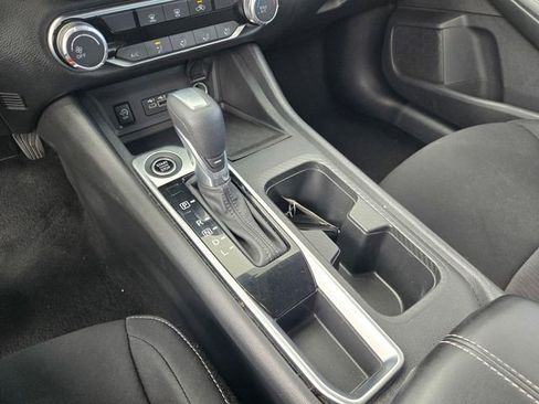 Used 2024 Nissan Sentra SV FWD image 19