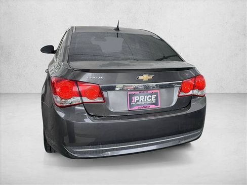 Used 2011 Chevrolet Cruze LT w/ RS Package FWD image 5