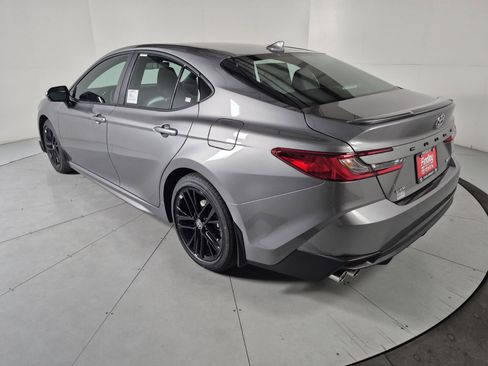 New 2026 Toyota Camry Hybrid image 3