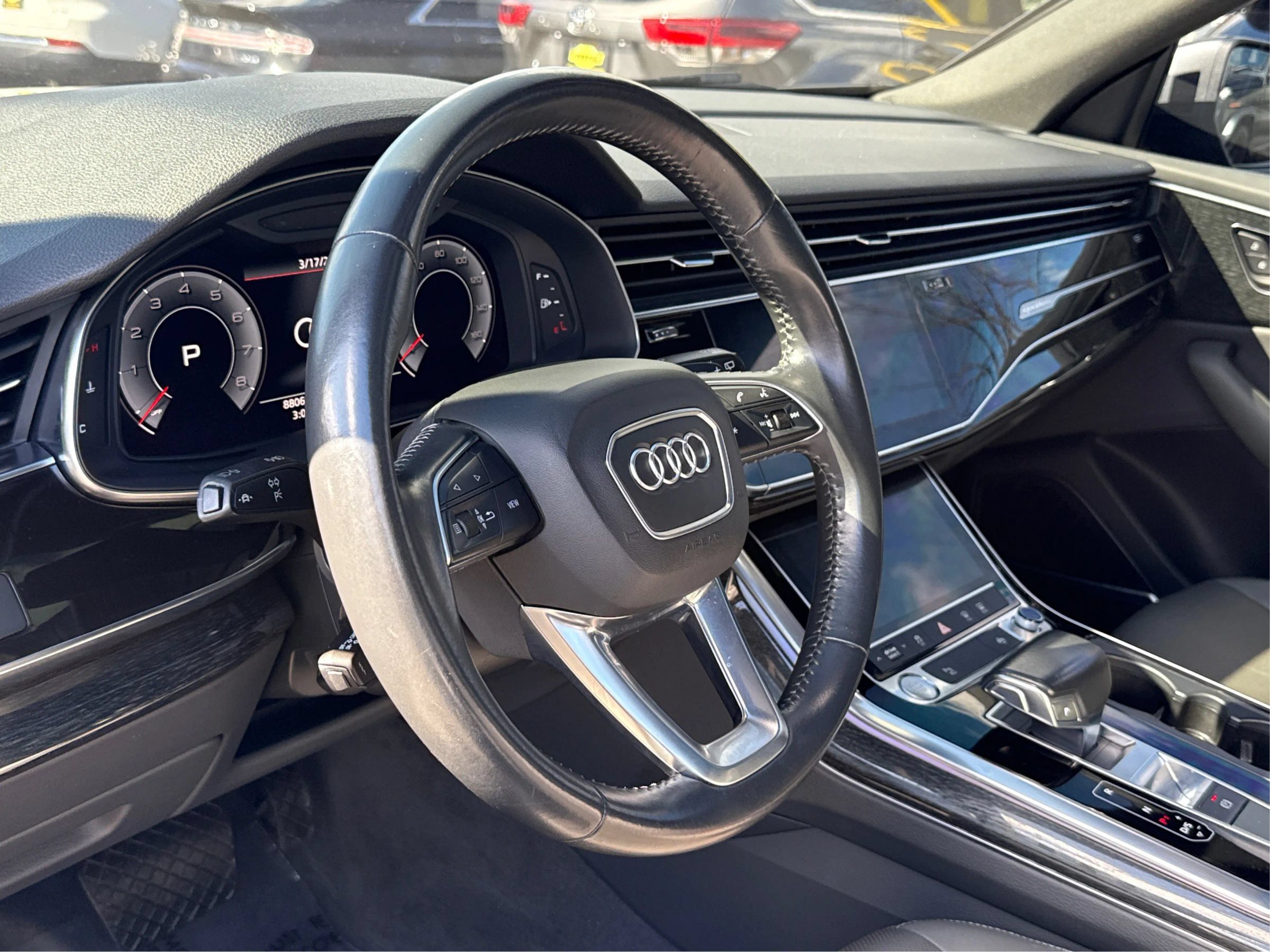 Used 2019 Audi Q8 Premium Plus AWD/4WD image 16