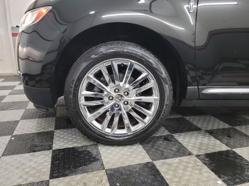 Used 2014 Lincoln MKX AWD w/ Equipment Group 102A image 27