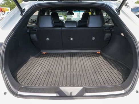 Used 2022 Toyota Venza XLE image 27