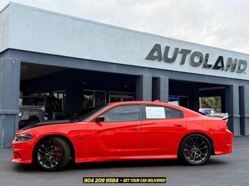 Used 2023 Dodge Charger R/T w/ Plus Group RWD image 6