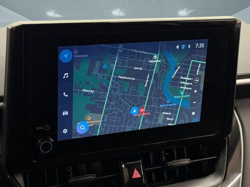 Used 2024 Toyota Corolla Cross LE w/ Moonroof Package image 24