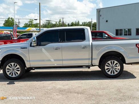 Used 2015 Ford F150 XLT w/ Equipment Group 301A Mid AWD/4WD image 9