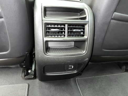 Used 2018 Cadillac XT5 Luxury AWD/4WD image 12