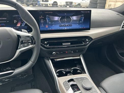 Used 2025 BMW 330i Sedan image 17