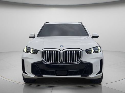 Used 2026 BMW X5 sDrive40i w/ Executive Package RWD image 5
