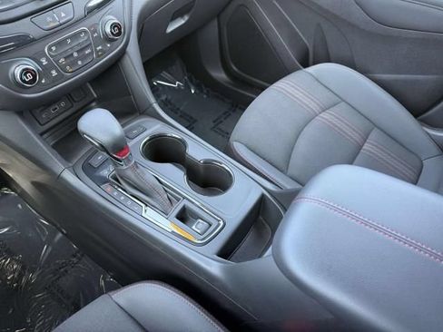 Used 2024 Chevrolet Equinox RS AWD/4WD image 30