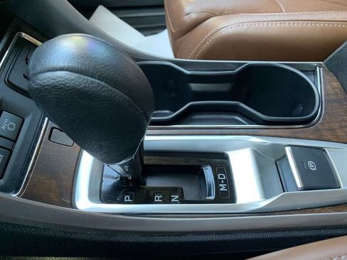 Used 2022 Subaru Ascent Touring w/ Popular Package #2A AWD/4WD image 25