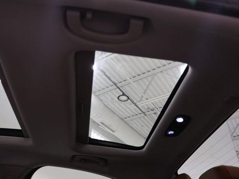 Used 2019 Alfa Romeo Giulia AWD w/ Cold Weather Package image 27