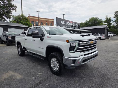 Used 2024 Chevrolet Silverado 2500 LTZ w/ LTZ Plus Package AWD/4WD image 4