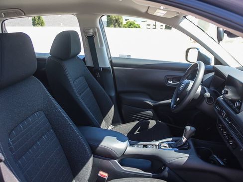 Certified 2024 Honda HR-V LX image 17
