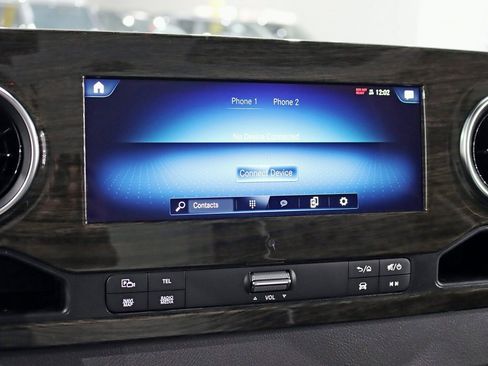 Used 2024 Mercedes-Benz Sprinter 3500 image 22