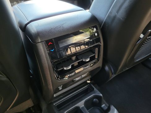Used 2023 Jeep Grand Cherokee L Laredo AWD/4WD image 29