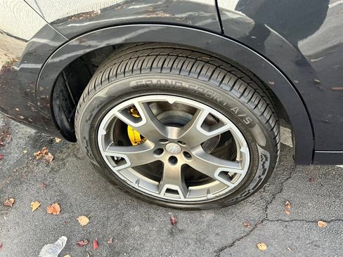 Used 2017 Maserati Levante w/ Luxury Package image 12