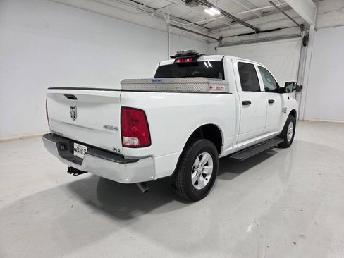 Used 2022 RAM 1500 Tradesman w/ Chrome Appearance Group AWD/4WD image 10